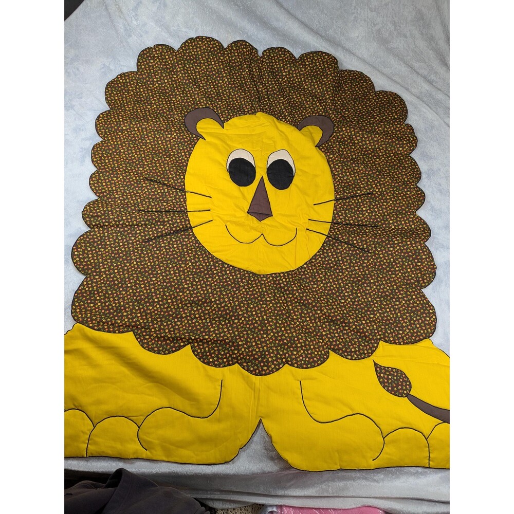 Vintage Lion Baby Blanket Quilt lHandmade Throw Animal Nursery 70s Wall Hanging